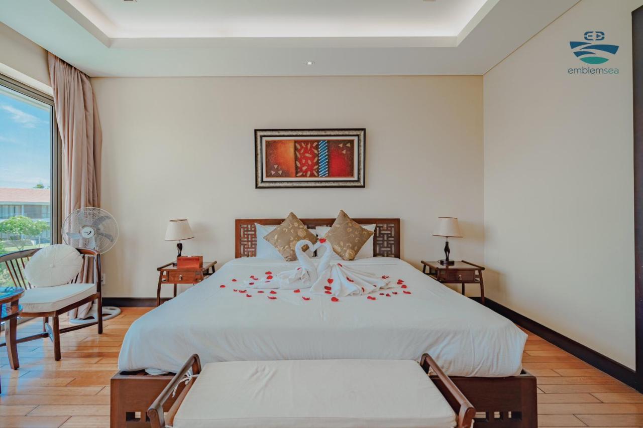 Emblem Sea 3 Bedroom Villas Da Nang Exterior foto