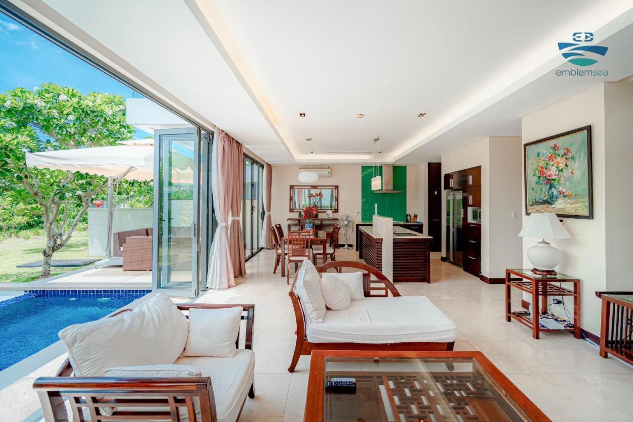Emblem Sea 3 Bedroom Villas Da Nang Exterior foto